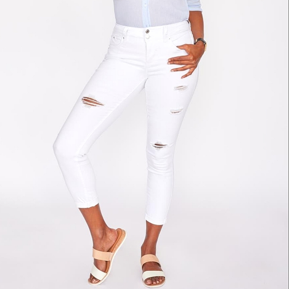 Royalty For Me WannaBettaButt 2 Button Ankle Jean